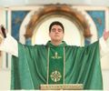 Áudios do Padre Robson mostram negociações suspeitas; Assista reportagem