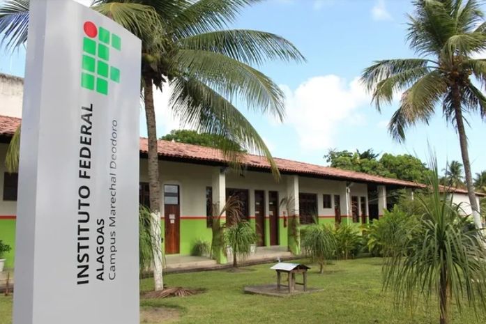 Concurso para professores do Ifal tem edital publicado; 52 vagas e salários de até R$ 13.288,85