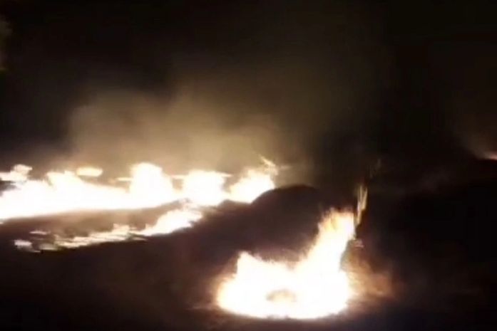 Vídeo: Incêndio de grandes proporções é registrado durante a madrugada no Povoado Amargosa