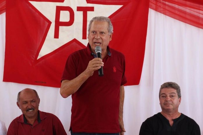 José Dirceu durante evento do PT na cidade de Inhapi.