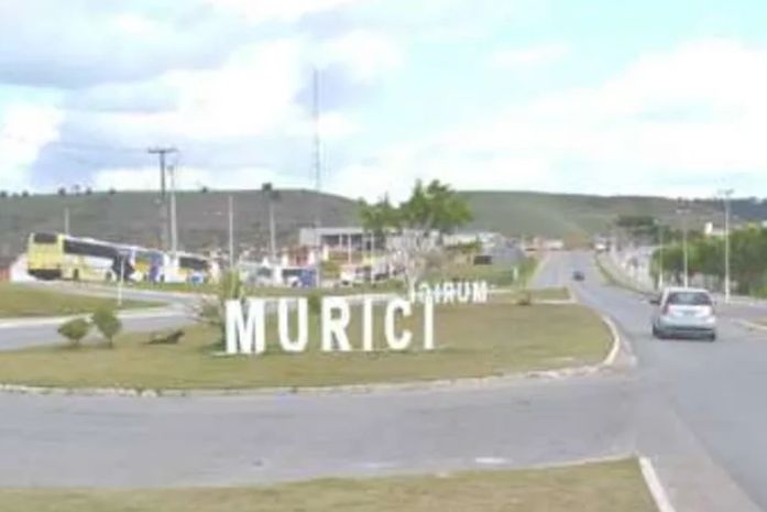 Maleta de propina flagrada pela PF na prefeitura de Murici tem perguntas em aberto